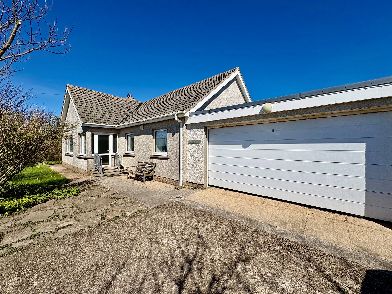 Mey, Thurso, Highland. KW14 8XL